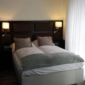 2* Hotel City